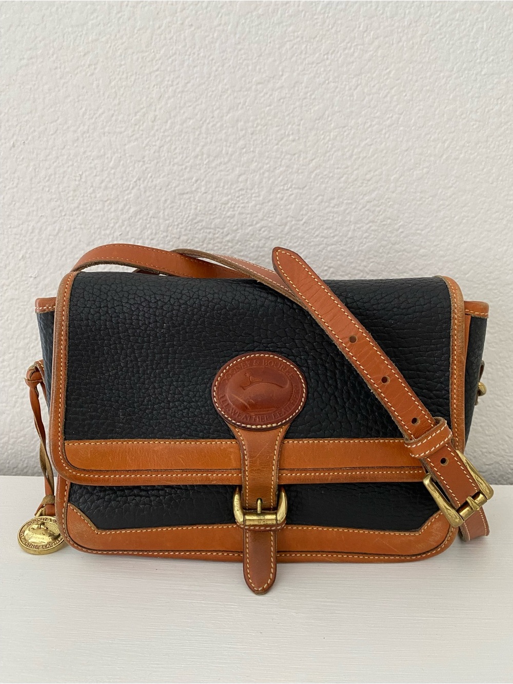 Dooney & Bourke | Vintage Surrey Flap Crossbody